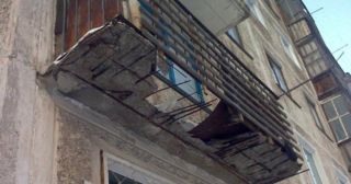 Демонтаж балкона Зима, цена от 2986 руб.