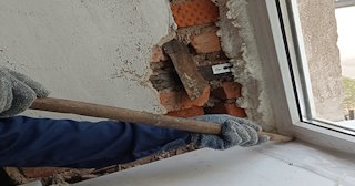 Демонтаж оконных откосов по выгодной цене от 524 руб. в зиме - Сварной-Зма